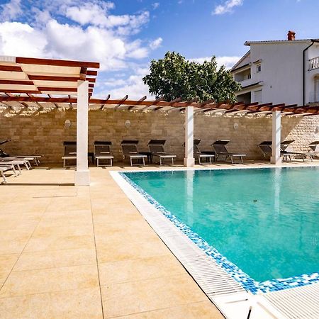 Apartments Stare Brajde ロパール エクステリア 写真