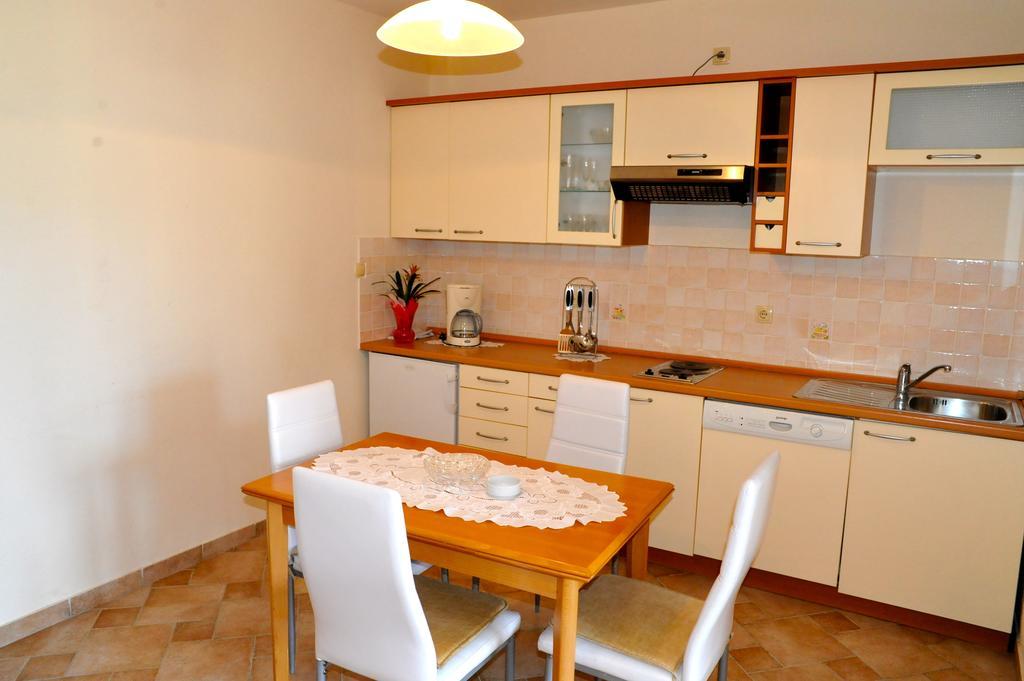 Apartments Stare Brajde ロパール 部屋 写真